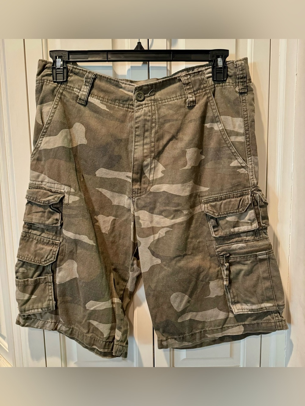 Men’s Iron Co. Camouflage Cargo Shorts - Size 32